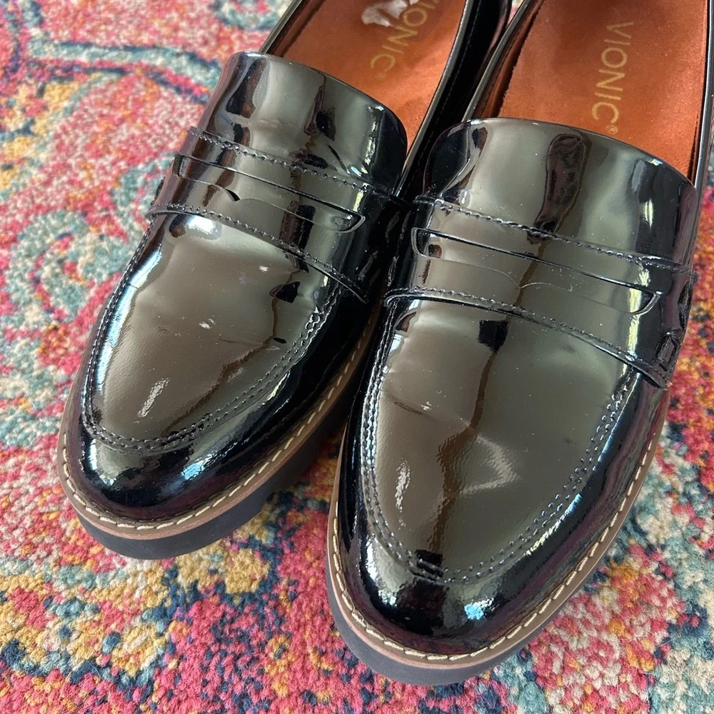 Vionic | Women’s Black Patent Cheryl Lug Sole Platform Penny Loafers, Size 6.5